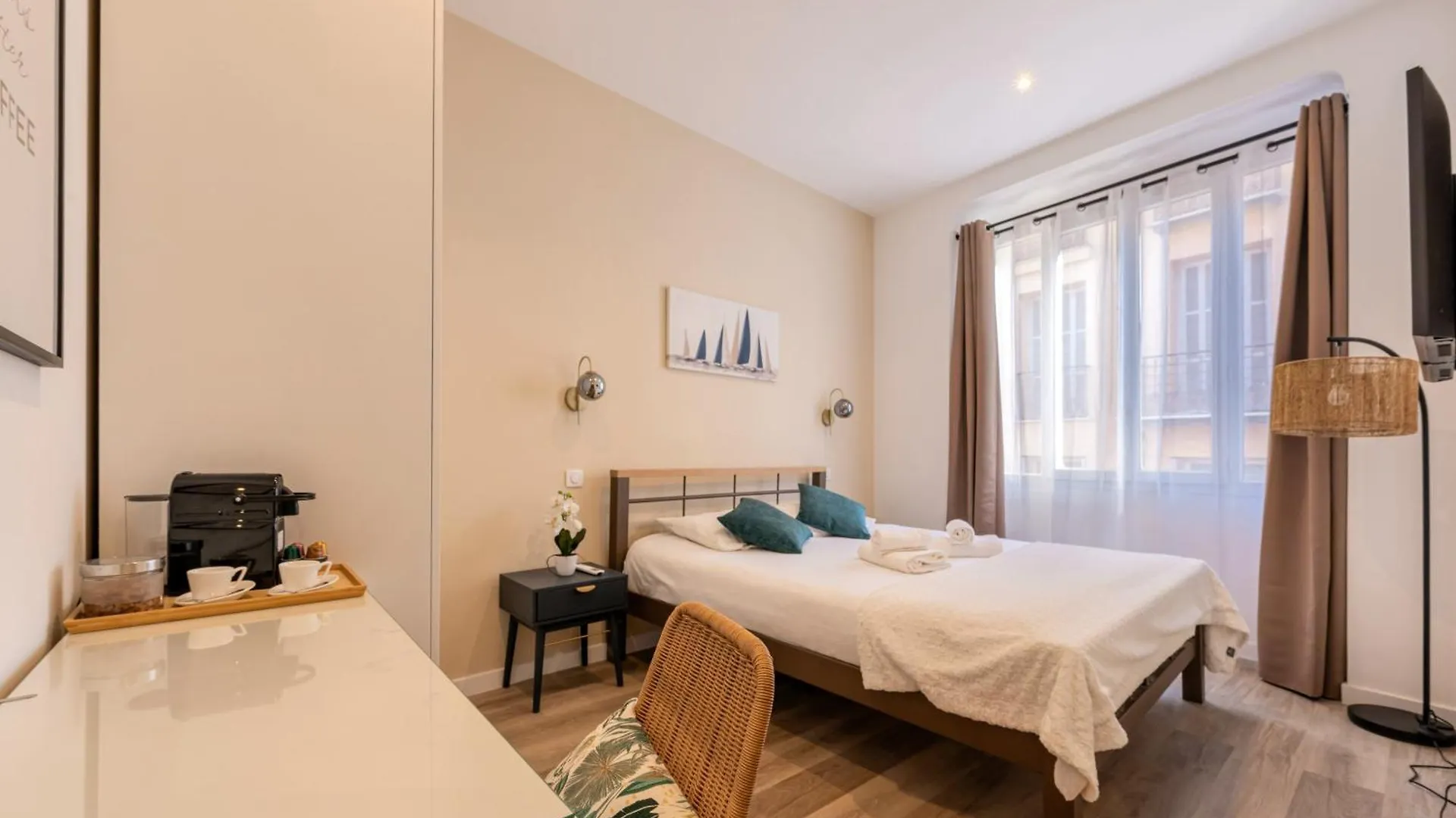Guest House Chez Bastien Nice 0*,  Francie